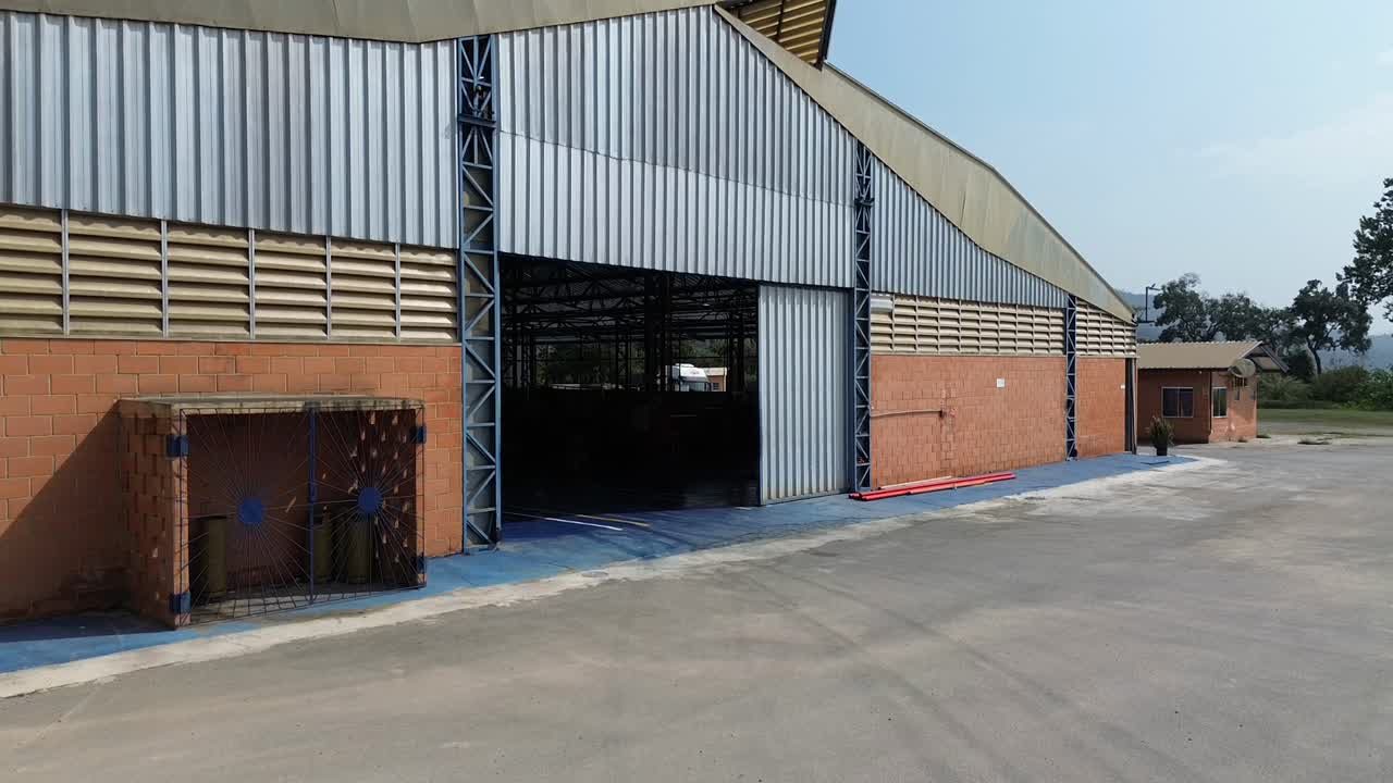 Fachada da fábrica da Merco Metal